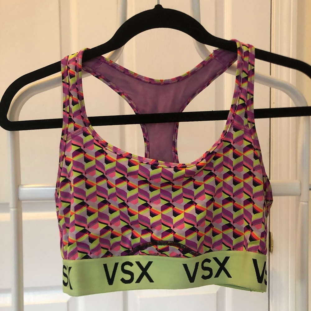 💕4 for $20 💕 Victoria’s Secret Sports Bra!